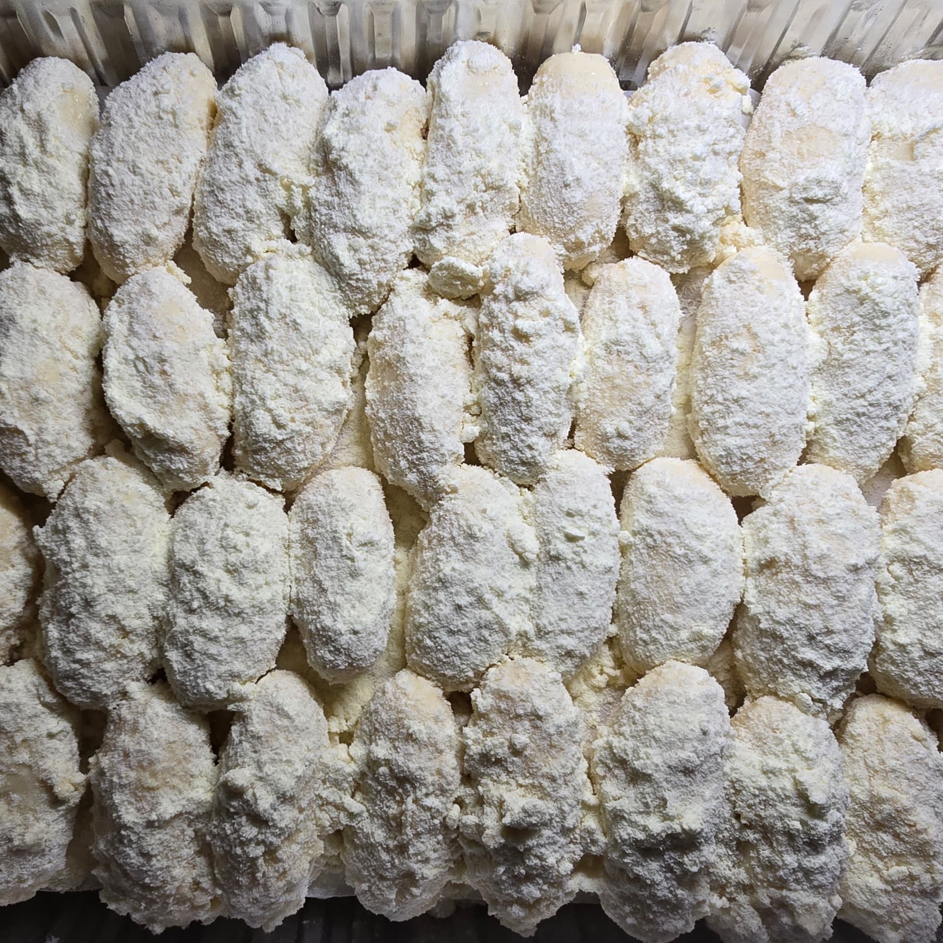 Malai Chomchom Sweet